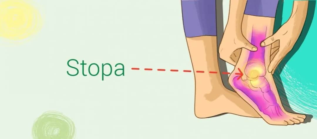 Skręcona kostka i opuchlizna: Jak długo trwa i co naprawdę pomaga?